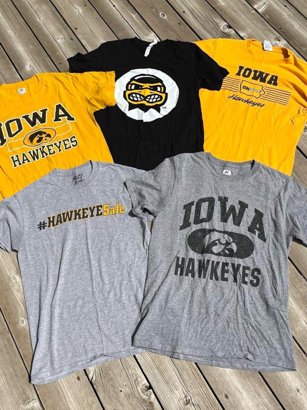 5-piece university of iowa t-shirt bundle